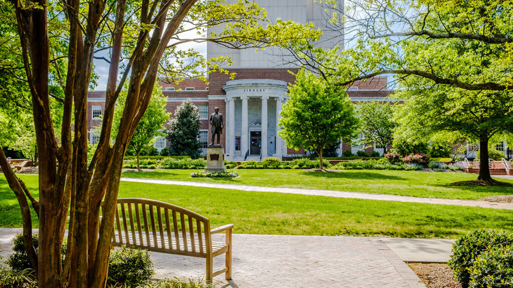 Graduate School anticipates enrollment growth UNC Greensboro