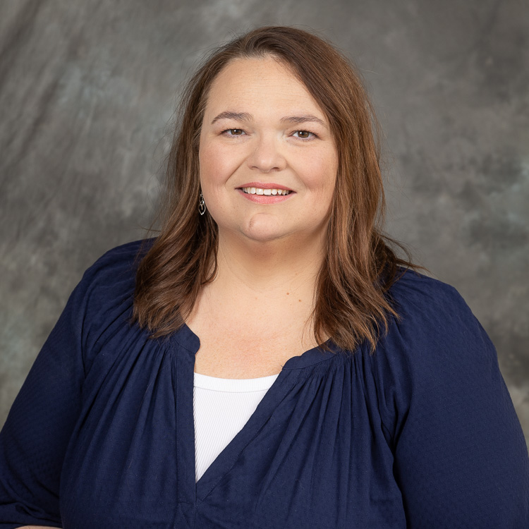 headshot of Rebecca Mathews